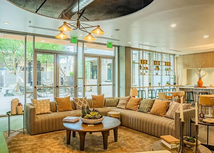 Phx Retreat Pool Gym Balcony Parking Apartment *