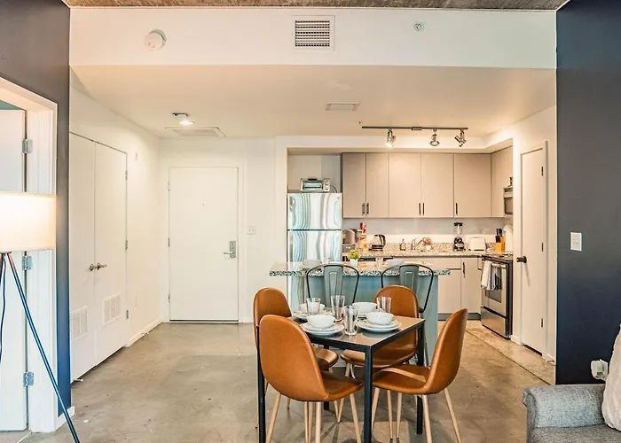 Phx Retreat Pool Gym Balcony Parking Apartment Phoenix