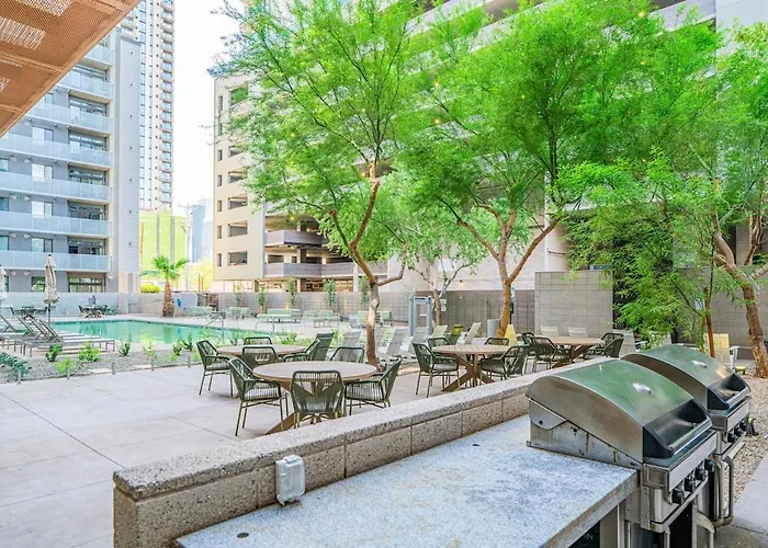 Phx Retreat Pool Gym Balcony Parking Apartment